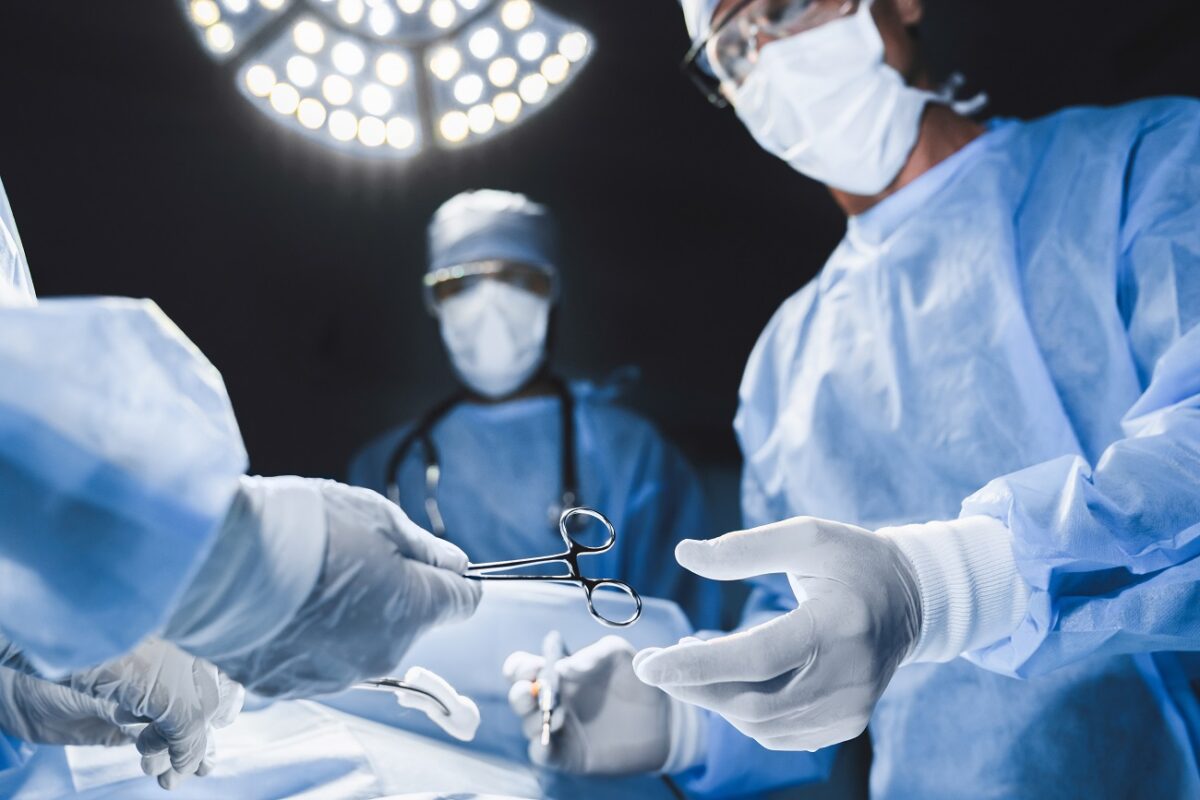 Tűzijáték robbant fel egy 15 éves fiú kezében – amputáció és súlyos égési sérülés lett a vége