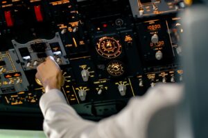 Totálkárosra tört landoláskor egy utasszállító repülőgép – rengetegen voltak a fedélzeten