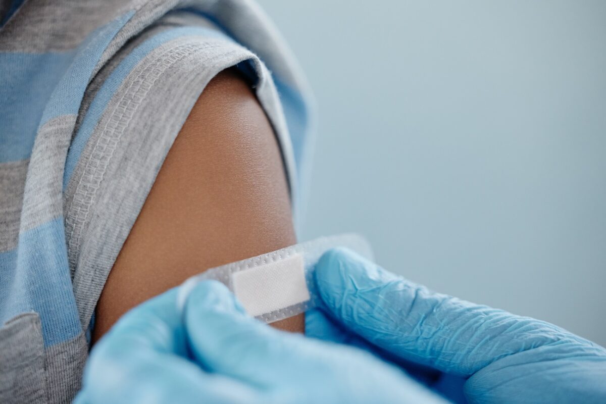 Veszettség elleni oltást is kapott, mégis meghalt a 12 éves fiú