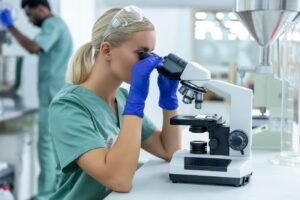 Forradalmi vakcina a rák ellen – így tanítják a sejteket a betegség elpusztítására