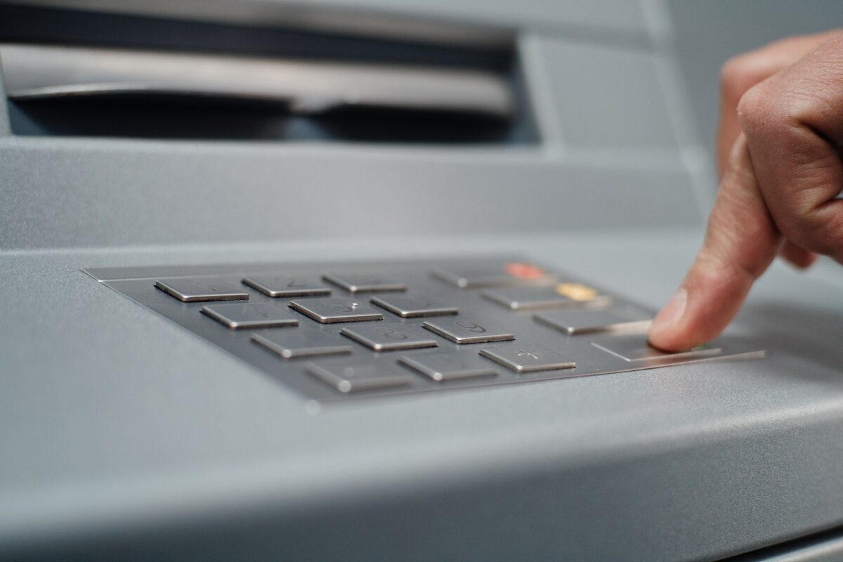 Pillanatok alatt elfogta a rendőrség az ATM-csalókat – így buktak le