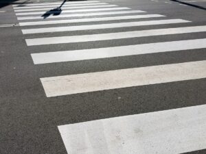 Halálra gázoltak egy 12 éves fiút a gyalogátkelőnél – egy 17 éves sofőr a gázoló