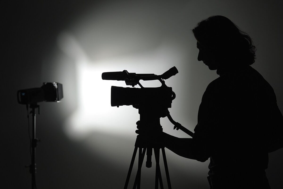 Tragikus hirtelenséggel elhunyt az ismert 39 éves színész – sok a kérdőjel jelenleg