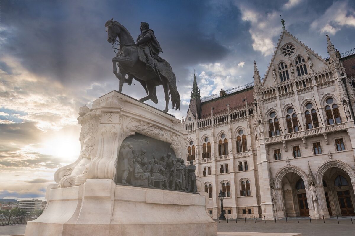 Azonnali bejelentéssel tért vissza a magyar kormány kedd reggel