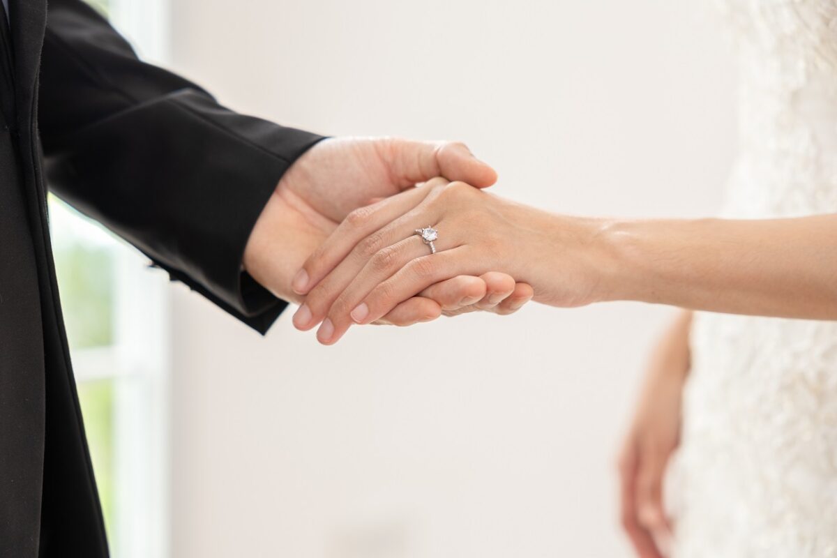 Mérgezésben meghalt egy 20 éves szerelmespár – épp esküvőre készültek