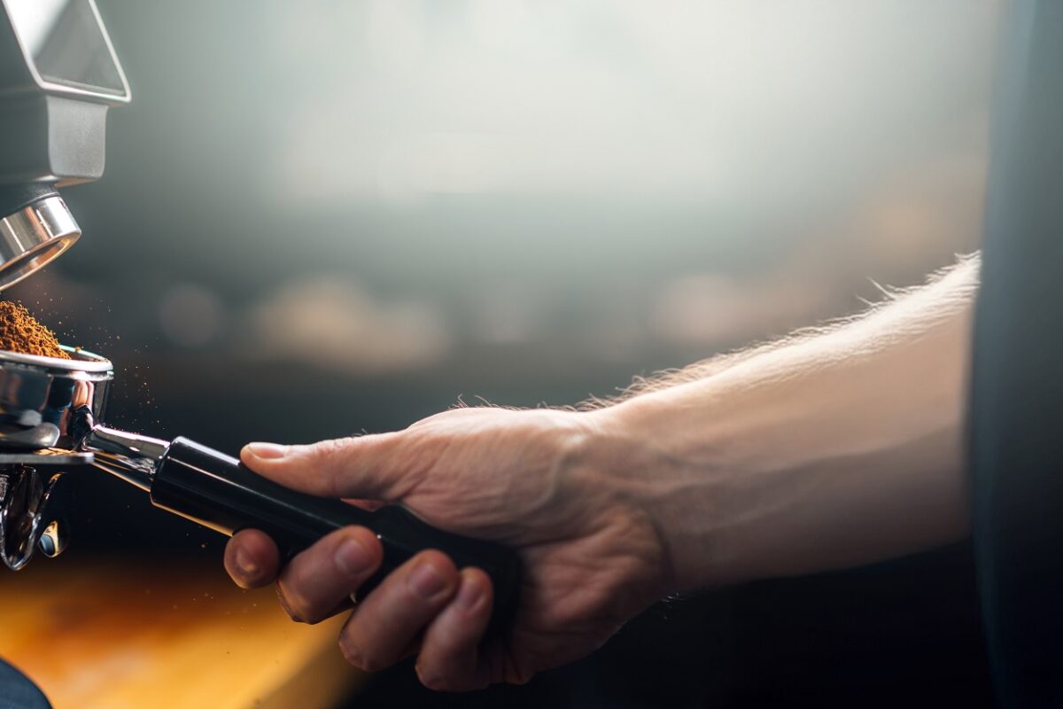 Drogterjesztő presszót zártak be Budapesten – nem kevés drog került elő