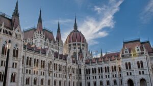 Befutott a magyar kormány szerdai nagy bejelentése – friss részletek a juttatásról