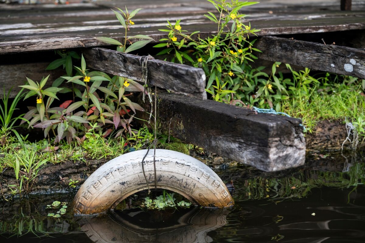 Már 64 áldozatról tudni – többeket még mindig keresnek a katasztrofális helyzet miatt