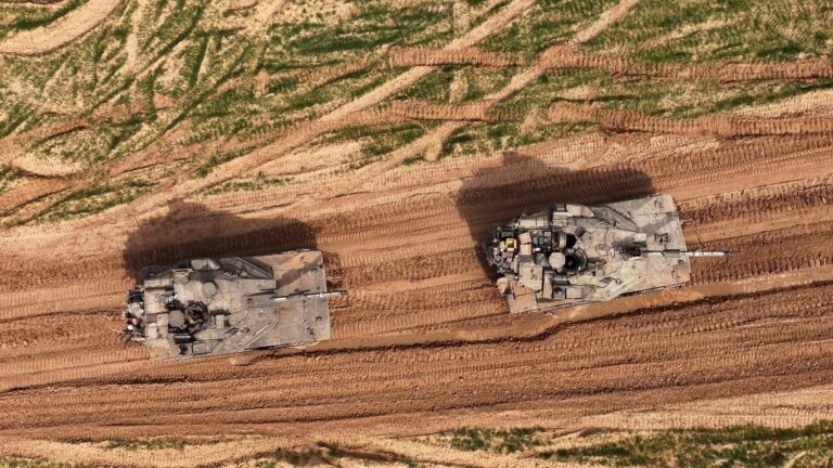 Izrael támadást indított Irán ellen – rendkívüli helyzet állt elő