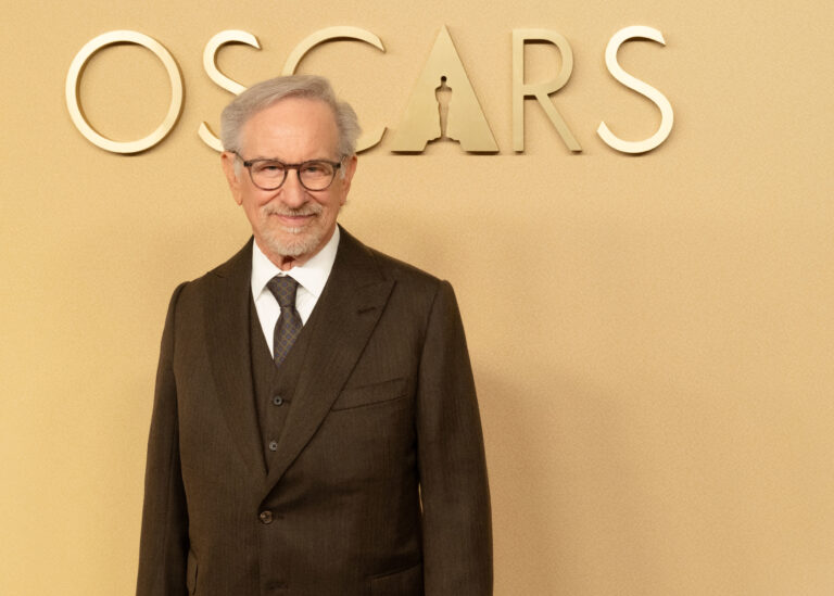 49 év után tényleg folytatást kap Spielberg legendás UFO-filmje?