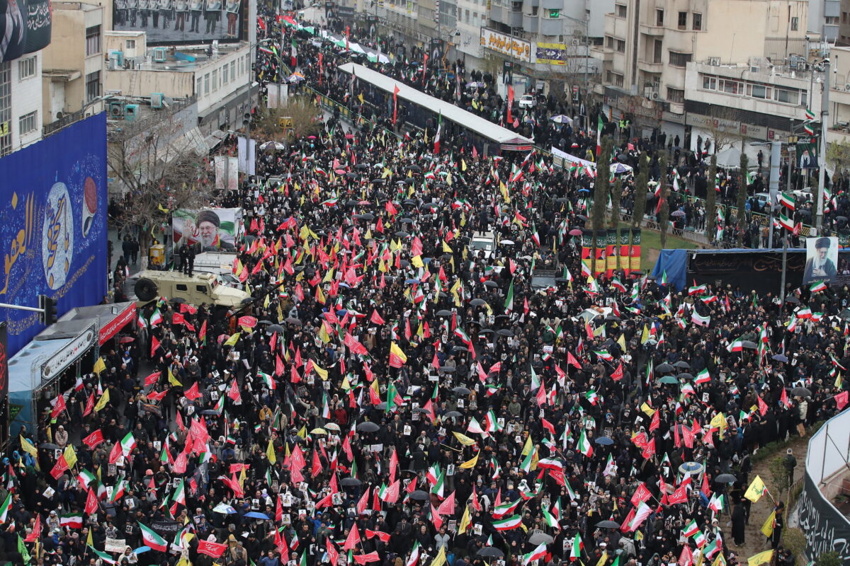 Totális elzárást vezetett be Irán a külvilágtól – 93 millió embert blokkolnak