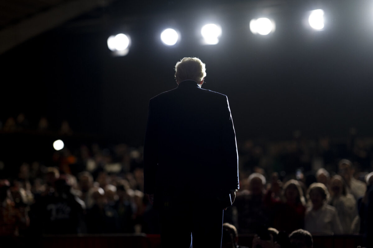 Történelmi és váratlan bejelentést tett az USA kedd este Iránról