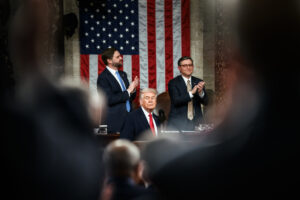 Példátlan csapással válaszolhat az USA Iránnak – már készülődnek