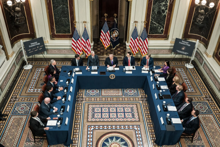 Azonnali bejelentés érkezett az USA-tól – rendkívüli pusztítást végeztek Iránban