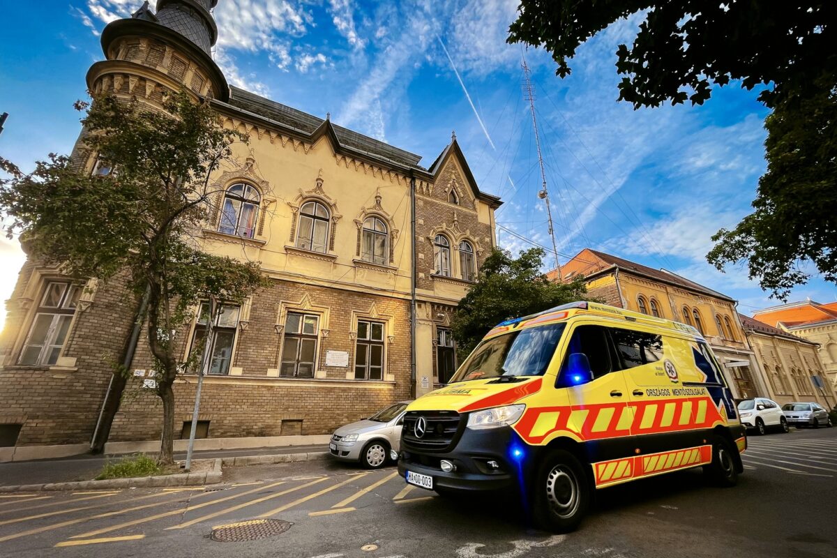 Azonnali közleménnyel érkezett az Országos Mentőszolgálat – ez történt a gokartpályán