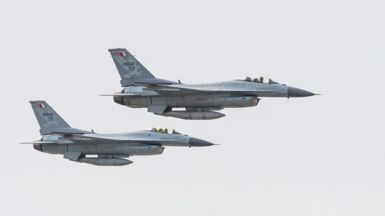 Kezd nagyon eldurvulni a helyzet – tömeges evakuálás léphet érvénybe Irán miatt