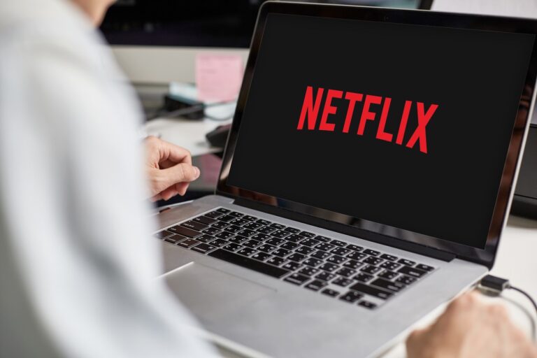 Hiába pontozták le, mégis tarol ez a sorozat a Netflixen