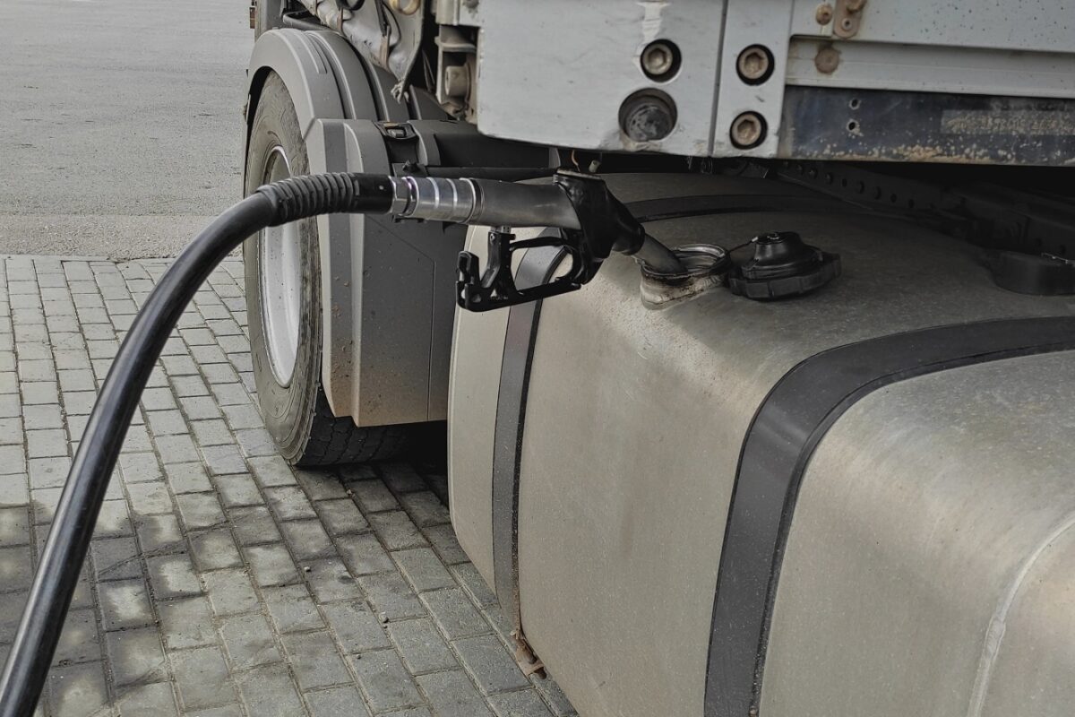 Újabb fontos változást jelentettek be az üzemanyagáraknál