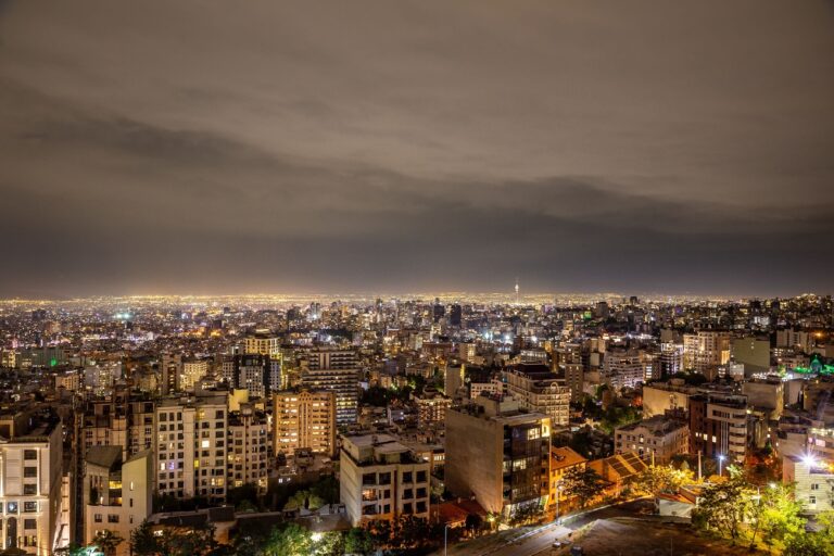 Becsapódtak az izraeli rakéták – újabb nagy iráni nevet vettek le a sakktábláról