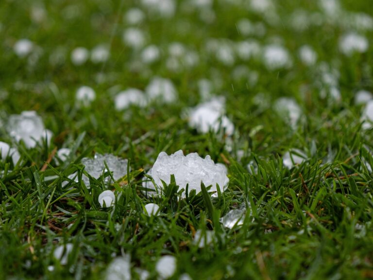 Drasztikus változás jöhet az időjárásban – jégeső és villámlás is érkezhet