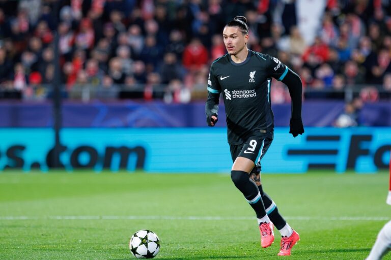 Legendás játékos küldené a Liverpool volt csatárát a riválishoz