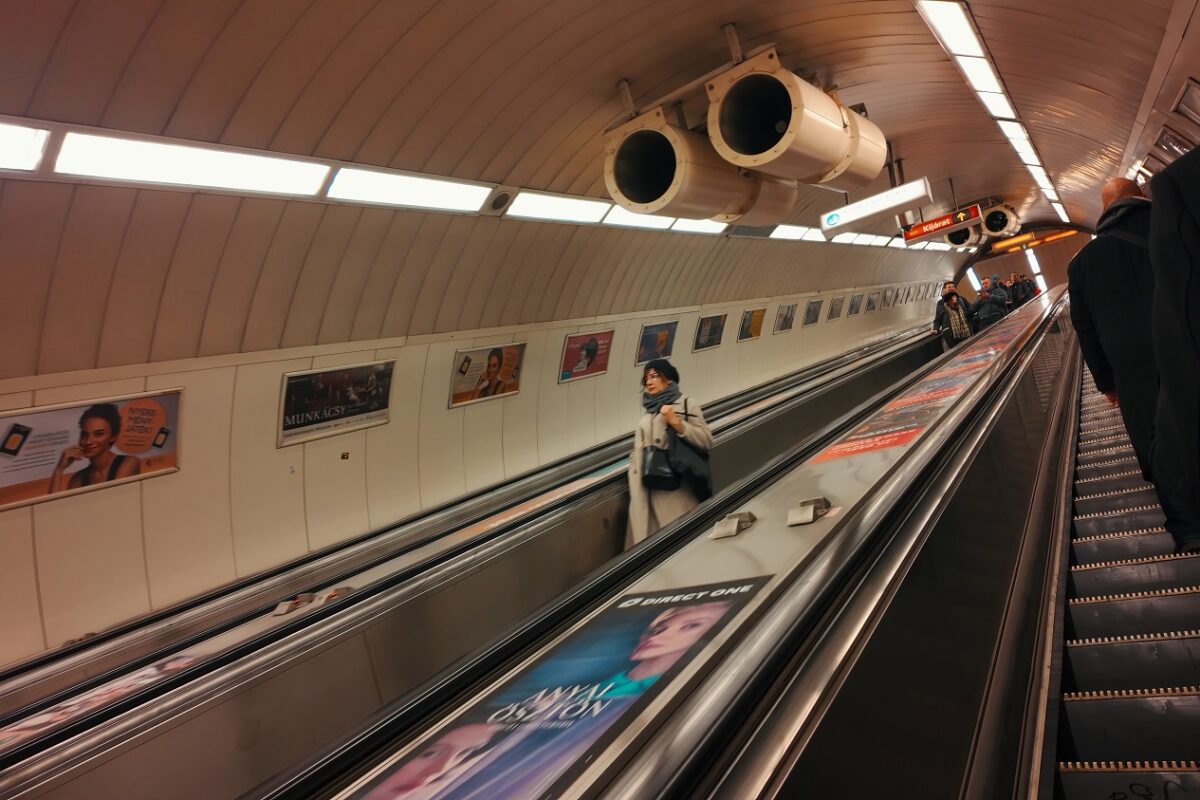 Váratlan helyzet állt elő az M2-es metrónál hajnalban – itt az azonnali bejelentés