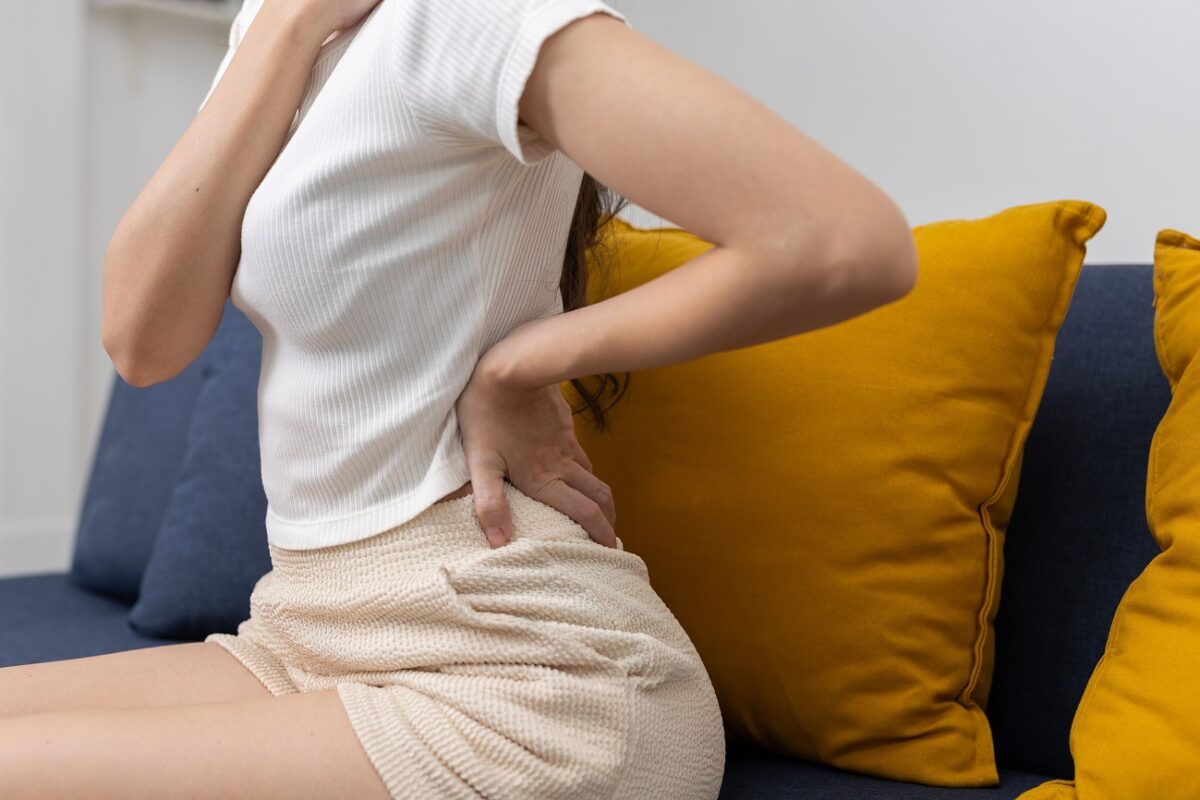 Fordulat a derékfájás kezelésében – emberek milliói lélegezhetnek fel