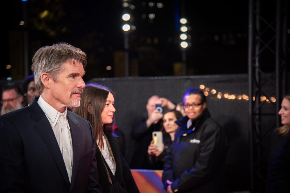 12 év után is félelmetesen jó ez a sci-fi Ethan Hawke főszereplésével