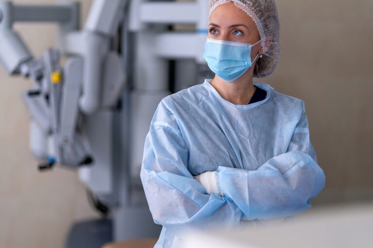 Azonnali bejelentést tettek a hazai kötelező maszkviselésről