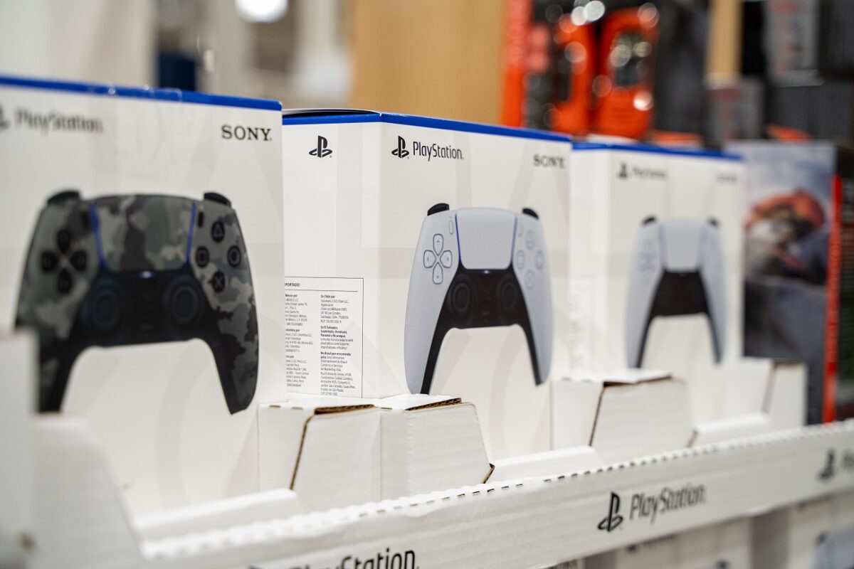 A PS Plus előfizetők most egy hatalmas ajándékot kaptak