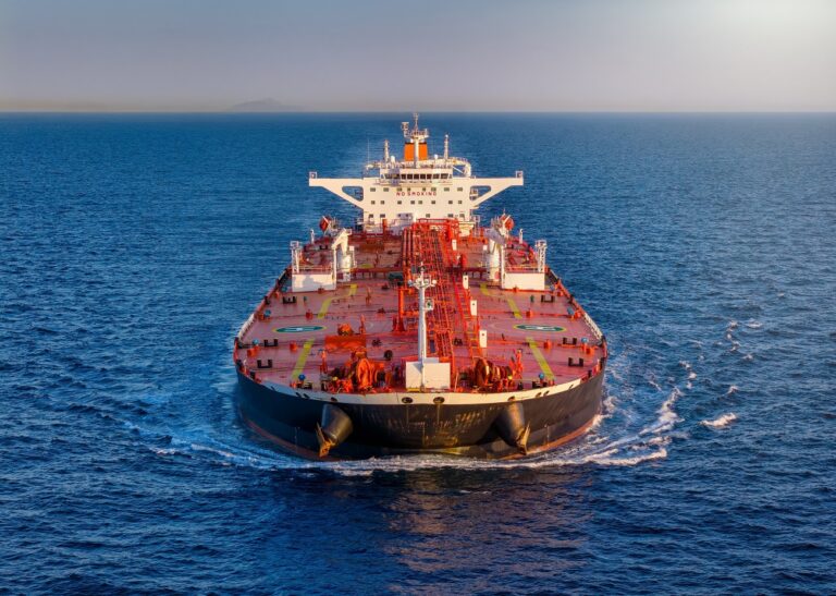 Duplájára nőhet az olaj ára, ha az USA belép Iránba