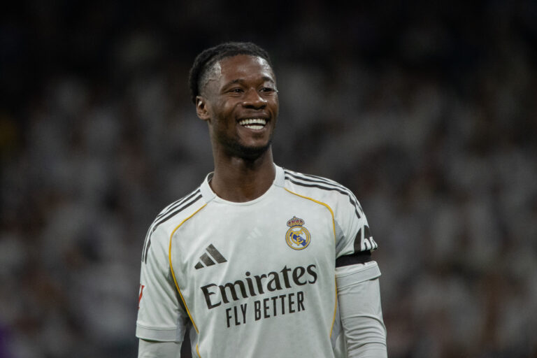 Sztárigazolásra készül a Manchester United – Madridból érkezhet