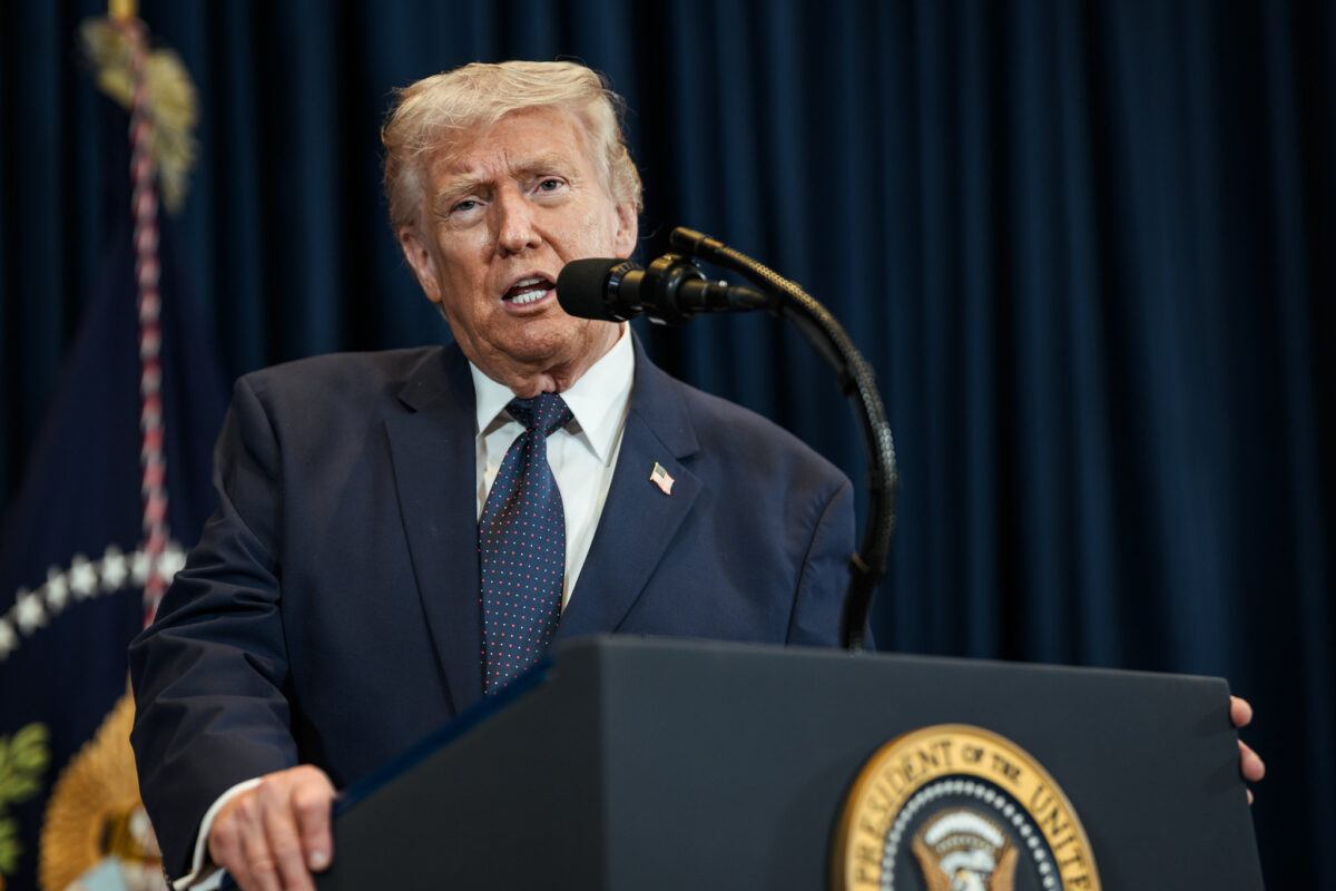 Az USA válaszolt, beveti-e a világ legdurvább fegyverét Irán ellen