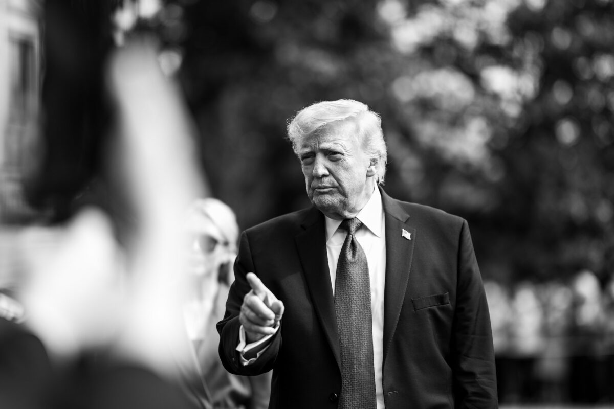 Donald Trump azonnali bejelentése Iránról: „Egy nap alatt kiiktatjuk”