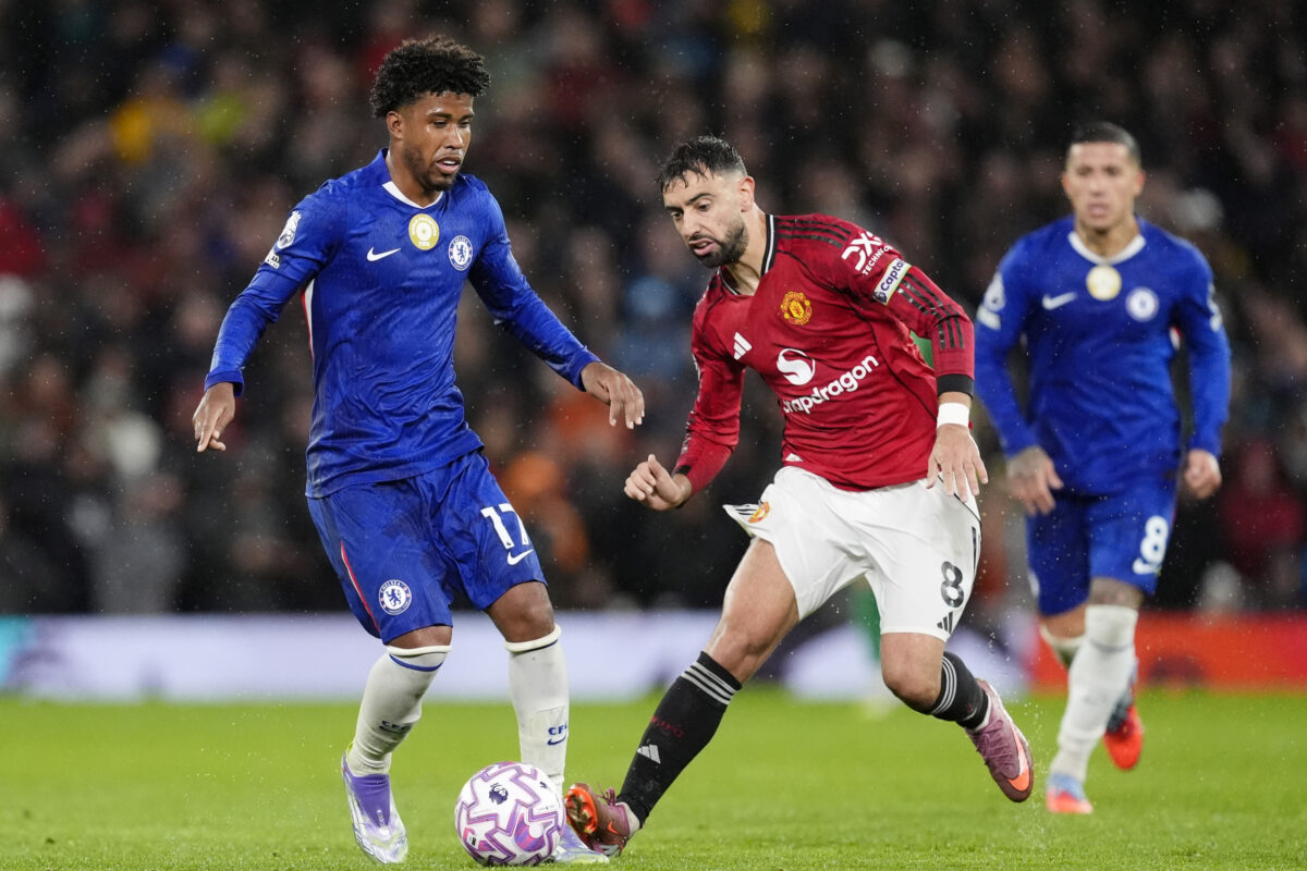 Hoppon maradhat a Chelsea a Manchester United nagy dobása miatt