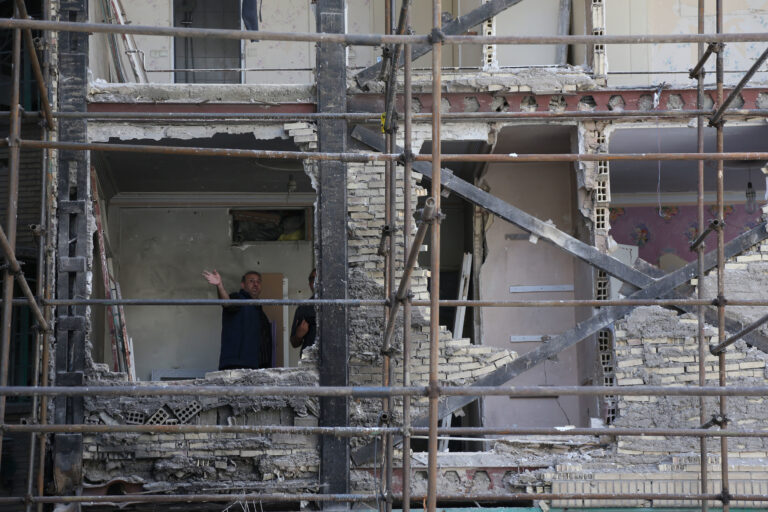 Olyan bombát dobtak le Iránra, amit csak nagyon ritkán látni