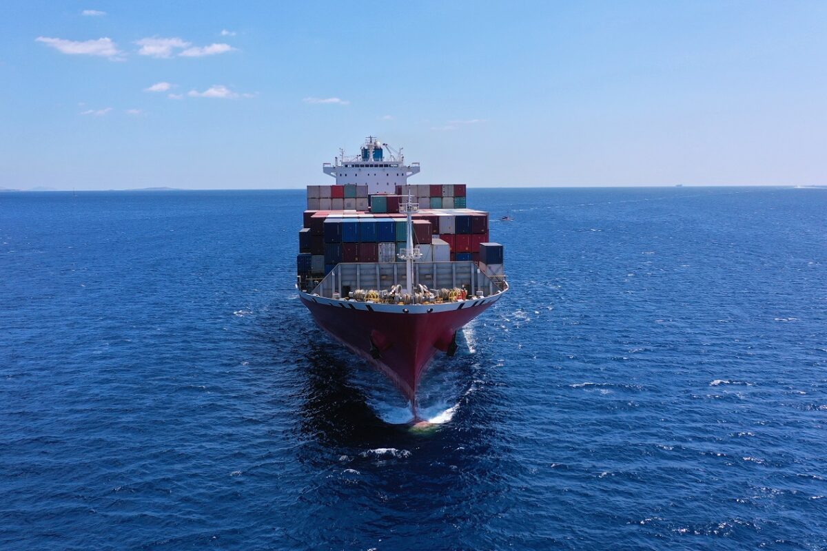 Már csak ez hiányzott – lövések dördültek el a Hormuzi-szoros