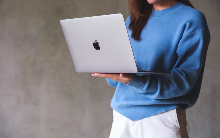 Elképesztő, mennyit bírnak ezek a laptopok egyetlen töltéssel