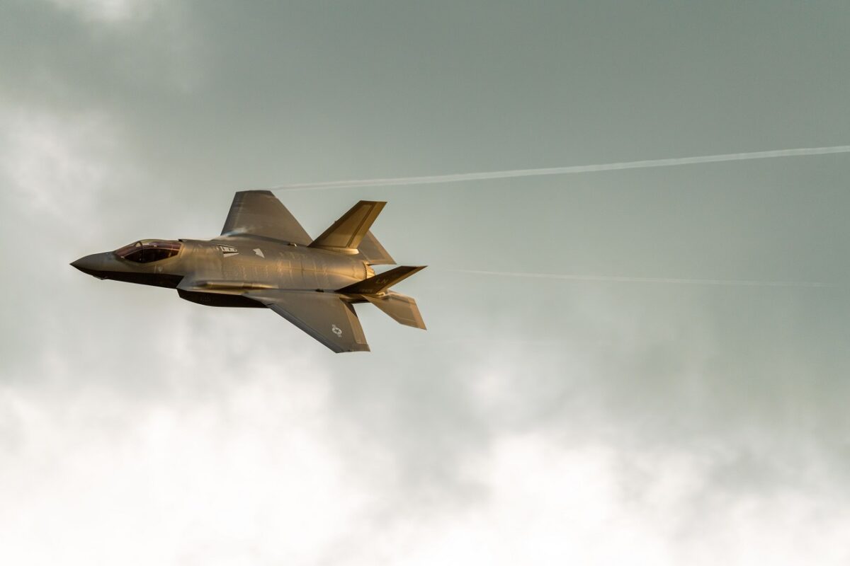 Egy pillanat alatt elszabadulhat a pokol Iránban – az USA készen áll