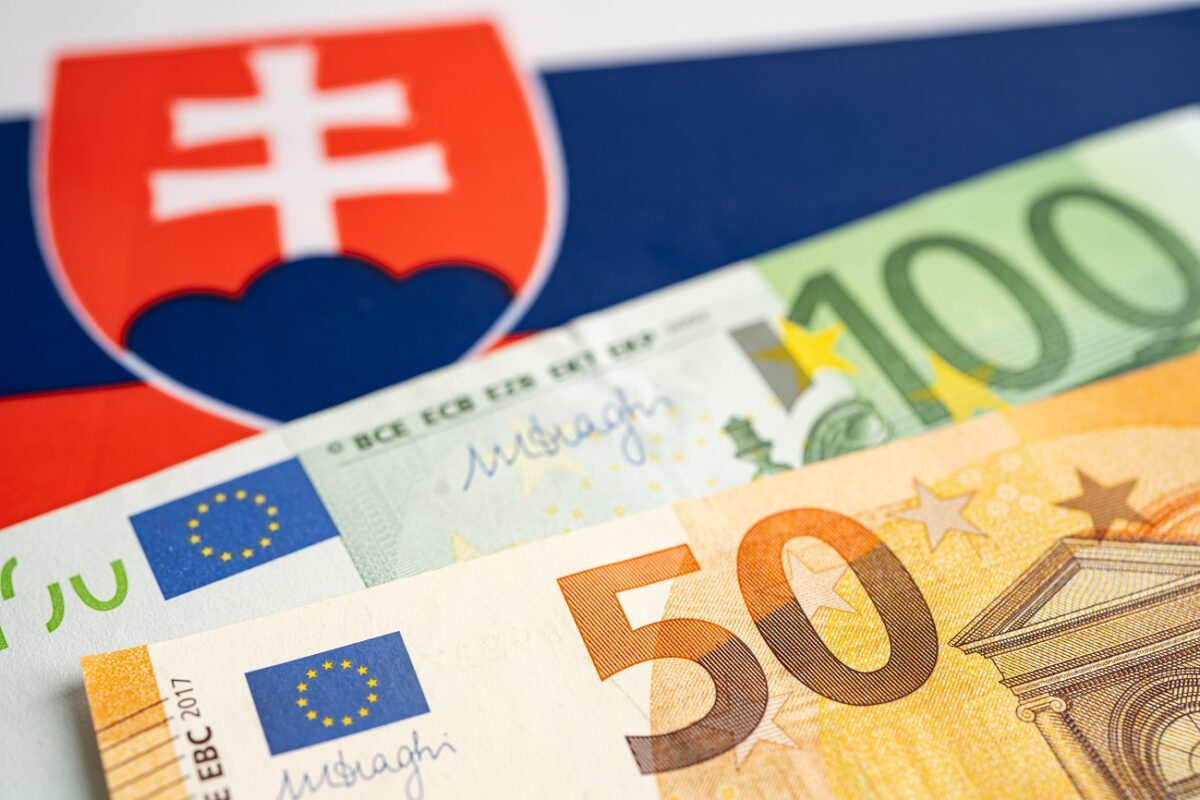 Óriási pofonra ébredt Szlovákia – komoly figyelmeztetést kaptak a szomszédok