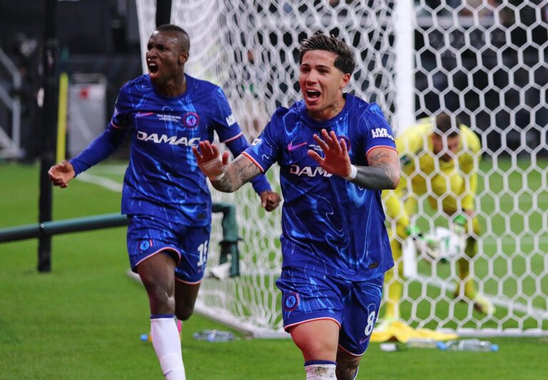 120 millió euróért csapna le a Manchester City a Chelsea legjobbjára