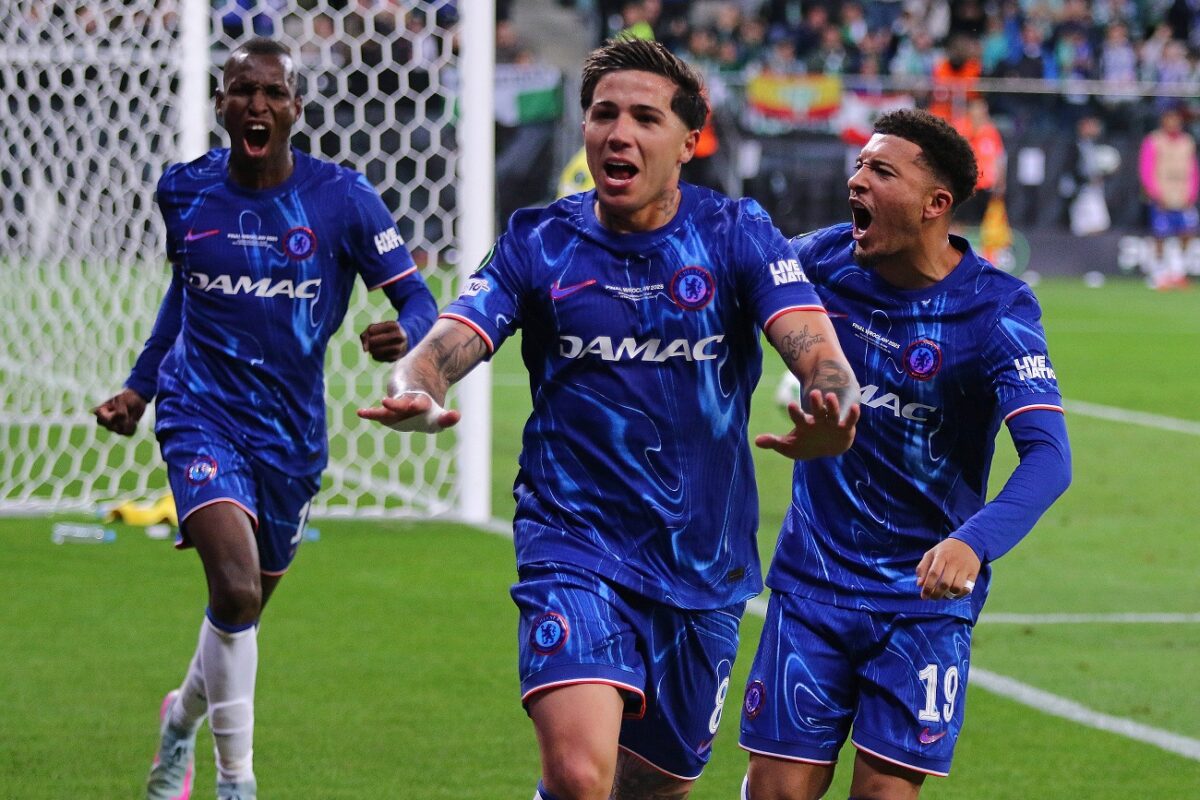 Botrány és büntetés után távozhat a Chelsea sztárja