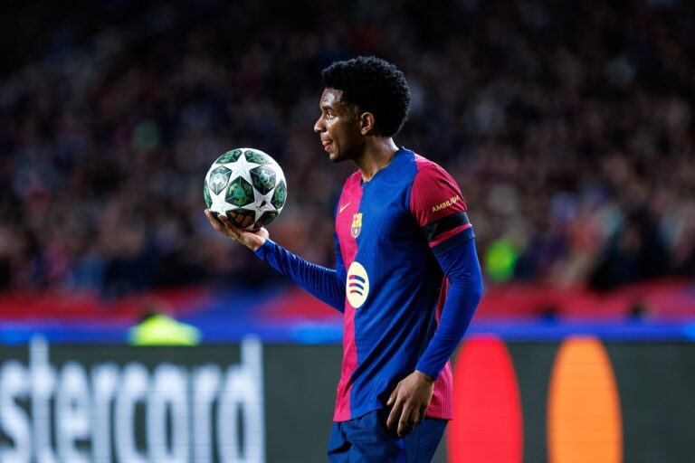 Angliába menekülhet a Barca kegyvesztett védője