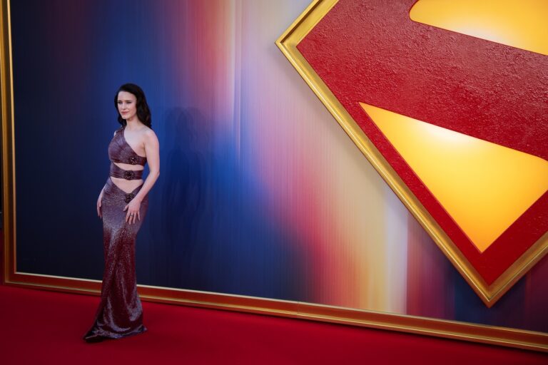 Közülük kerül ki Superman titokzatos királynője az új sci-fiben