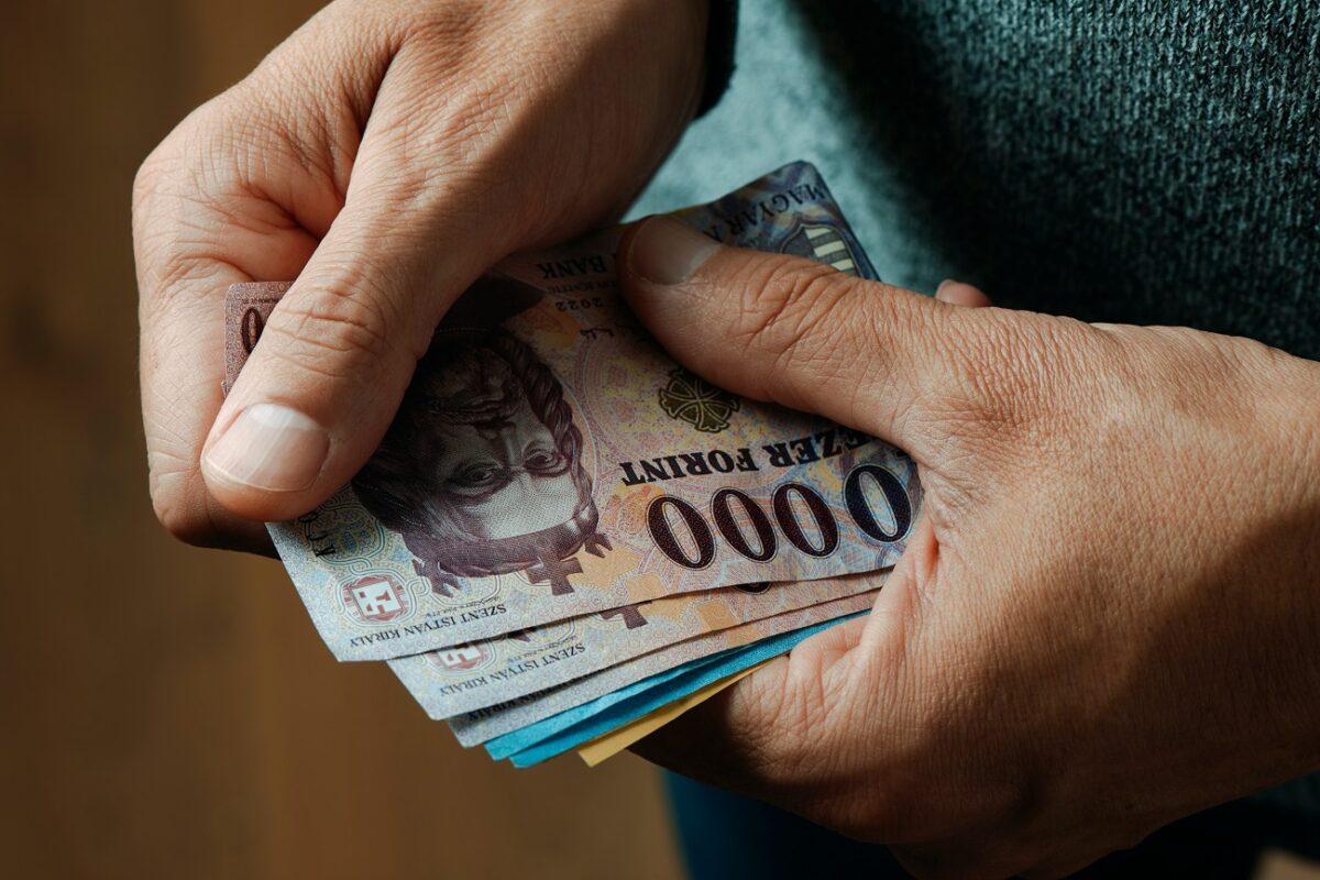 Azonnali információkat kaptak a nyugdíjasok a májusi nyugdíjakról