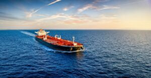 Rendkívüli fenyegetés – Irán kész darabokra lőni egyes hajókat a Hormuzi-szorosnál