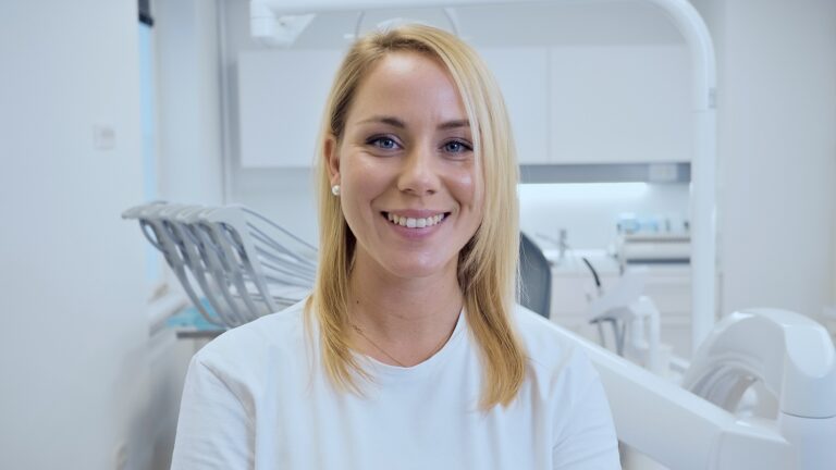 Meglepő helyről érkezik a megoldás a súlyos fogszuvasodásra