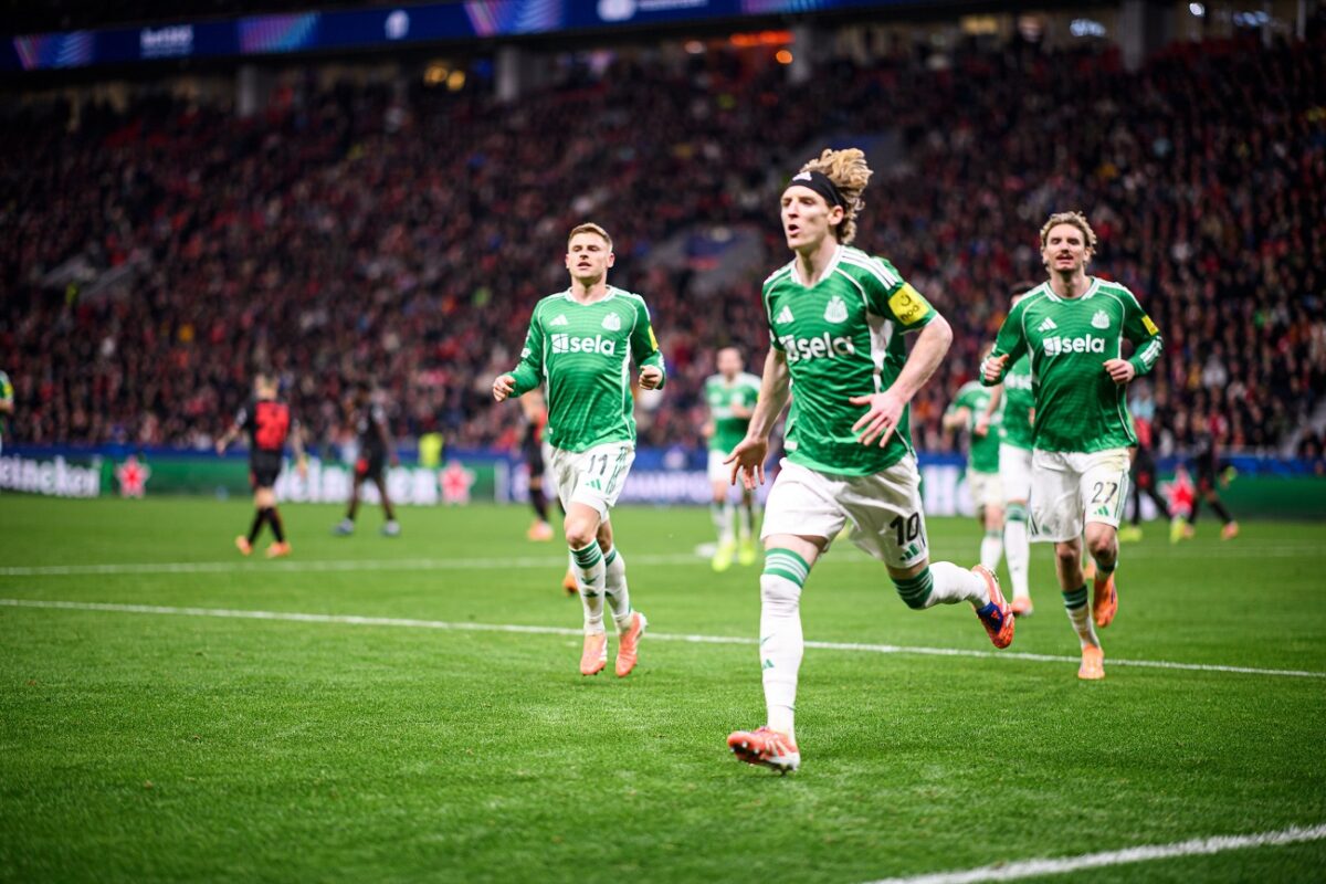 A Manchester United 100 millió eurót ajánlhat ezért a játékosért