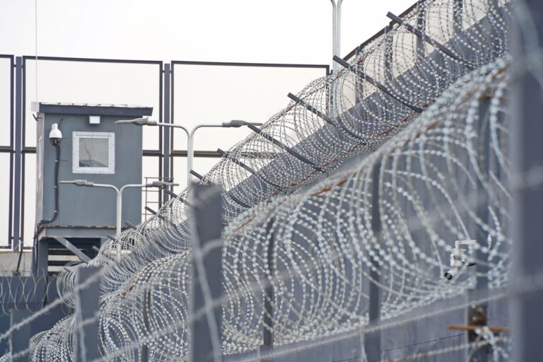 Börtönudvarról szökött meg egy rab Debrecenben – nem járt jól