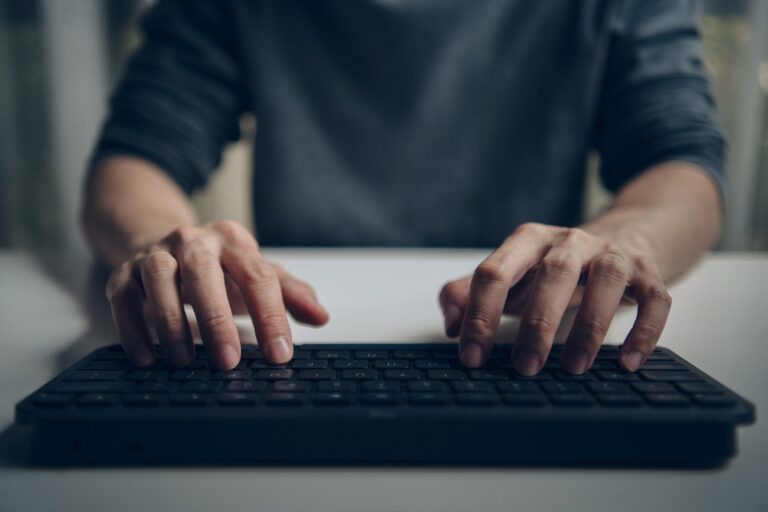 Megdöbbentő, mennyi baktérium lapulhat a billentyűzeteden